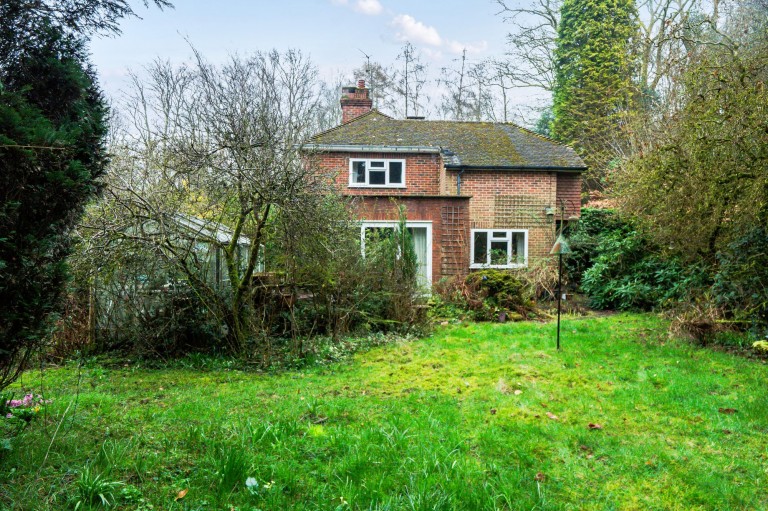 Images for Sandrock, Haslemere, GU27