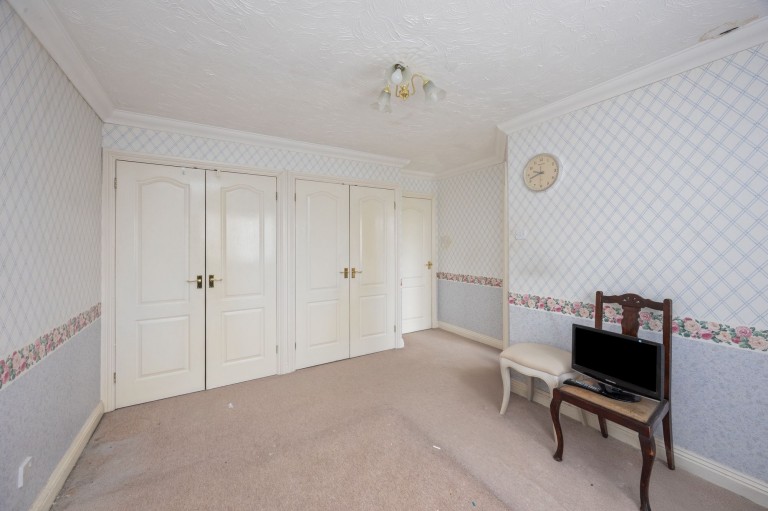 Images for Winterbourne, Horsham, RH12