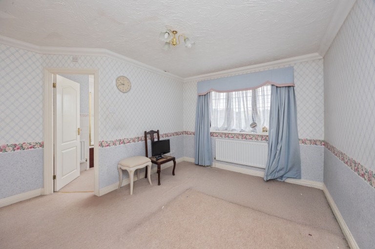 Images for Winterbourne, Horsham, RH12