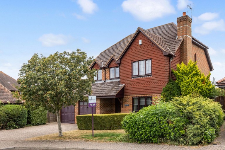 Images for Winterbourne, Horsham, RH12