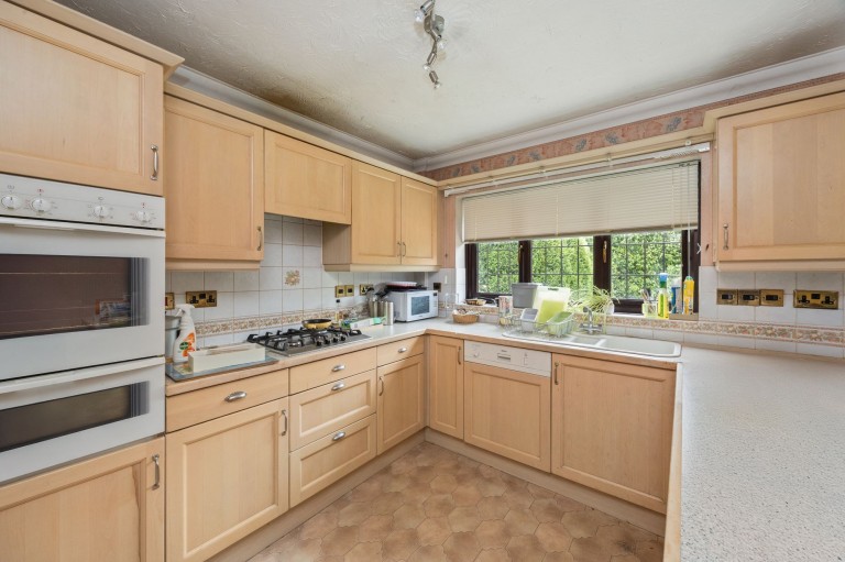 Images for Winterbourne, Horsham, RH12