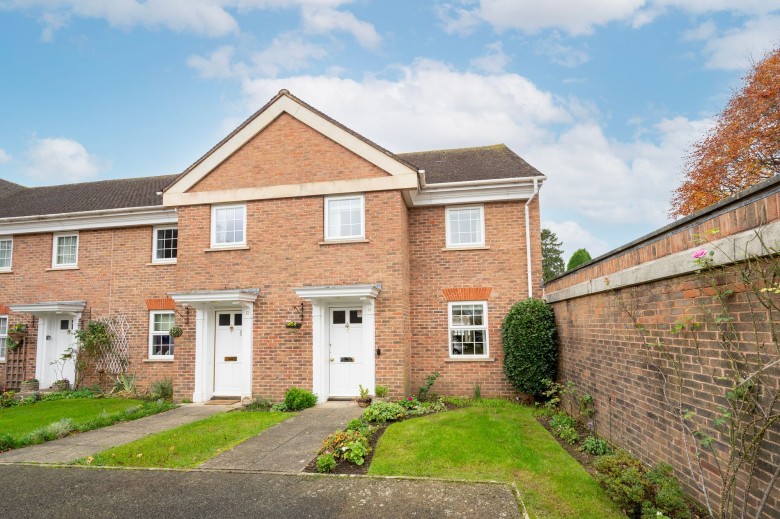Click the photo for more details of Hills Place, Horsham, RH12