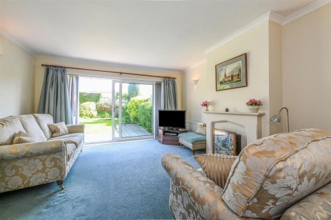 Click the photo for more details of Crosbie Close, Chichester, PO19