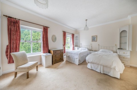 Click the photo for more details of King George Gardens, Chichester, PO19