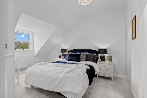 Click the photo for more details of 21 Hurst Road, Horsham, RH12