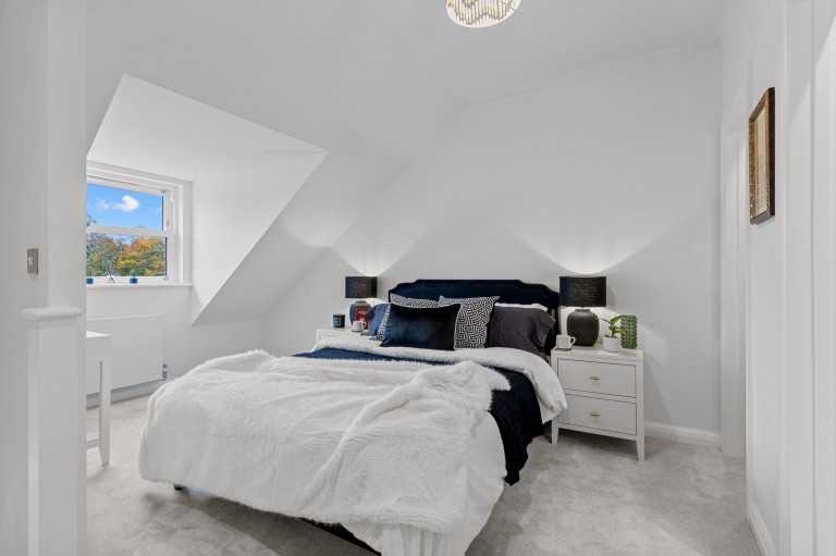 Images for 21 Hurst Road, Horsham, RH12