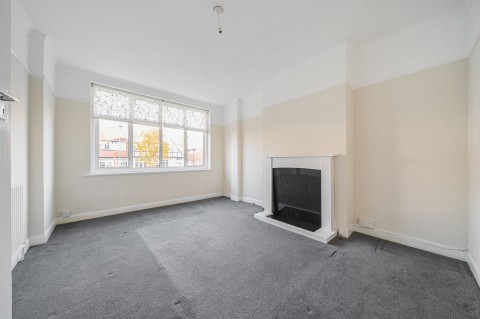 Click the photo for more details of Aviemore Way, Beckenham, BR3