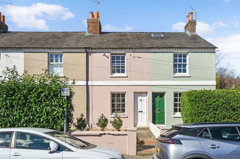 Click the photo for more details of Oving Road, Chichester, PO19