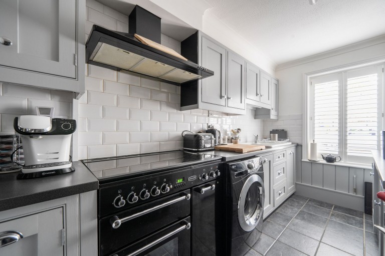 Images for George Denyer Close, Haslemere, GU27