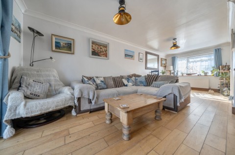 Click the photo for more details of East Beach Road, Selsey, PO20