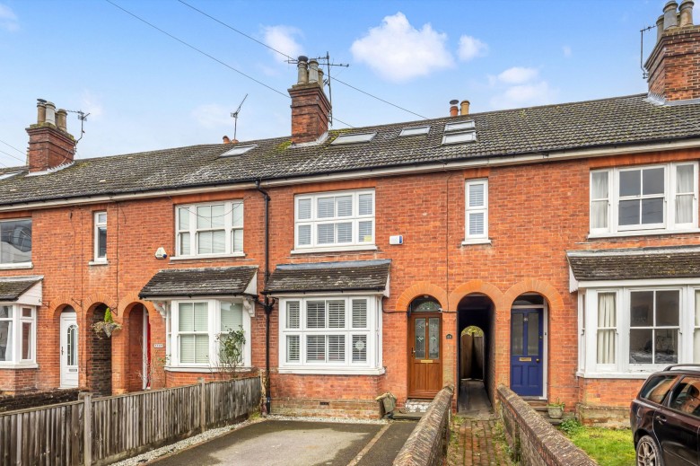 Click the photo for more details of Station Road, Horsham, RH13