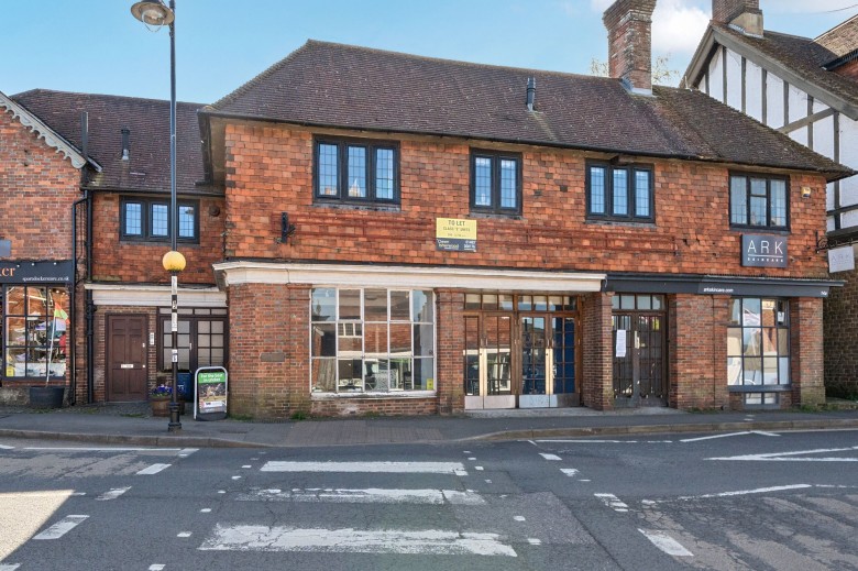 Click the photo for more details of High Street, Haslemere, GU27