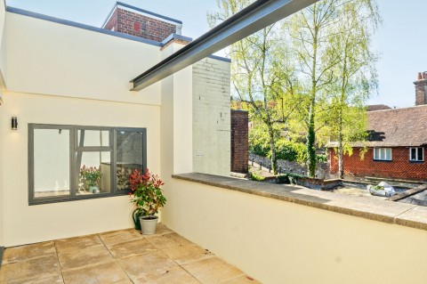 Click the photo for more details of High Street, Haslemere, GU27