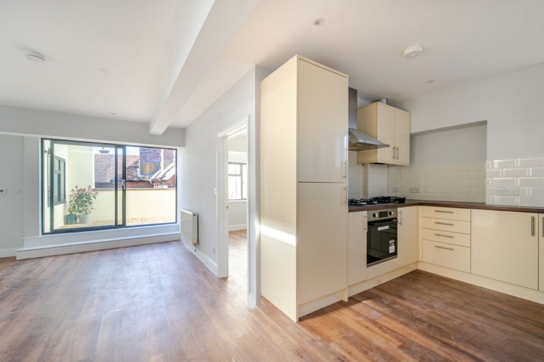 Images for High Street, Haslemere, GU27