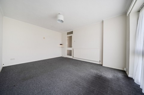 Click the photo for more details of Fraser Close, Selsey, PO20
