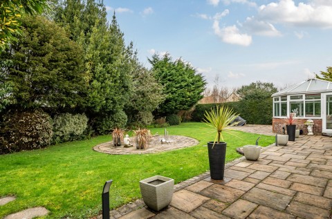 Click the photo for more details of Roundle Avenue, Felpham, PO22
