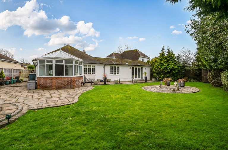 Images for Roundle Avenue, Felpham, PO22