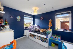 Images for Wheatsheaf Close, Horsham, RH12