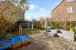 Images for Wheatsheaf Close, Horsham, RH12