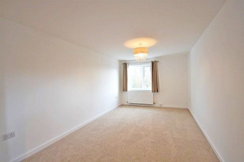 Click the photo for more details of Durrants Road, Rowland's Castle, PO9