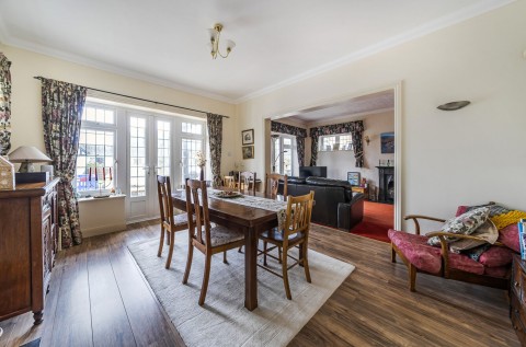 Click the photo for more details of Aldwick Avenue, Aldwick, PO21