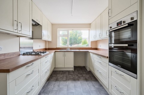 Click the photo for more details of Three Acres, Denmead, PO7