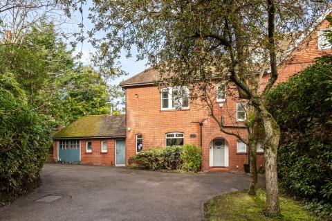 Click the photo for more details of Oathall Road, Haywards Heath, RH16