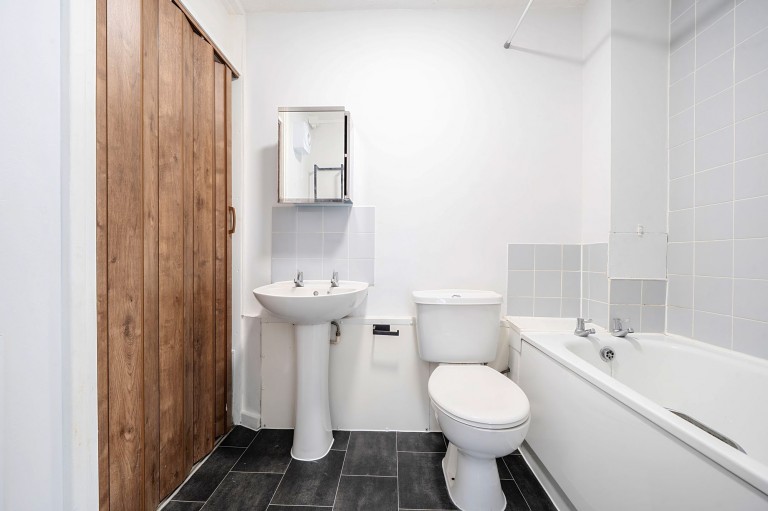 Images for Durrants Road, Chestnut Court, PO9
