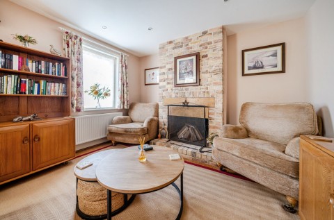 Click the photo for more details of Lavant, Chichester, PO18