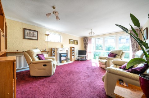 Click the photo for more details of Alfriston Close, Felpham, PO22