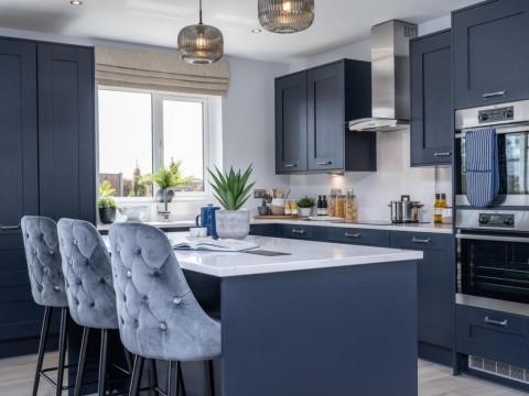 Click the photo for more details of Bartons Road, Havant, PO9