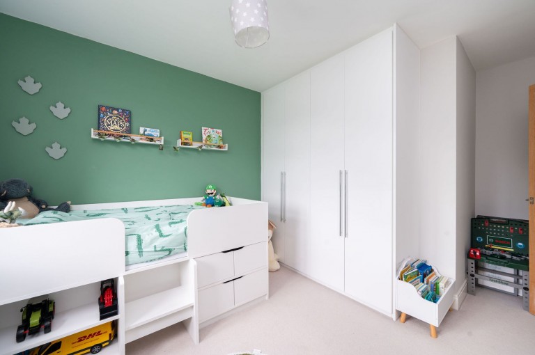 Images for Coolhurst Close, Monks Gate, RH13