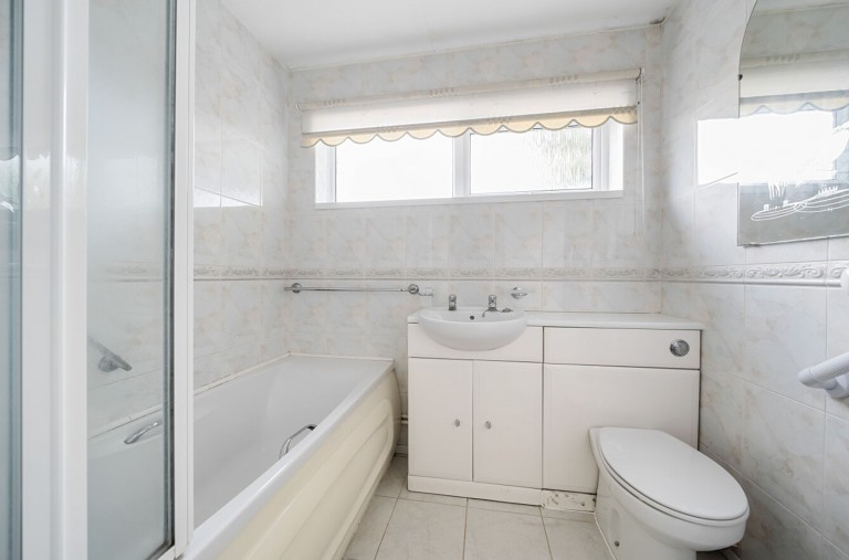 Images for Longmeadow Gardens, Birdham, PO20
