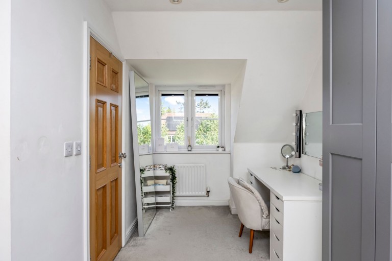 Images for Firs Close, Horsham, RH12
