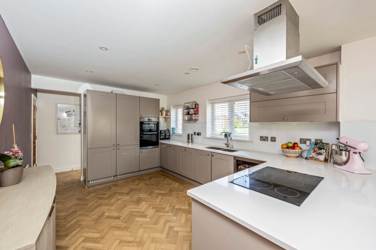 Images for Firs Close, Horsham, RH12