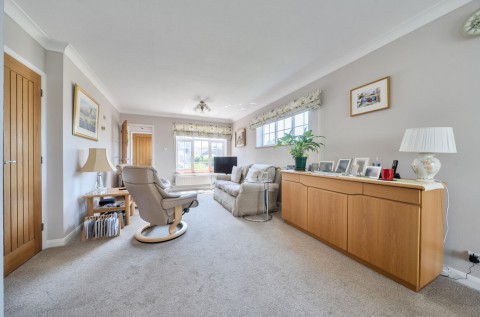 Click the photo for more details of The Horseshoe, Selsey, PO20