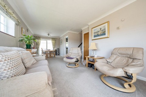 Click the photo for more details of The Horseshoe, Selsey, PO20