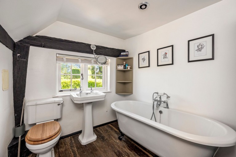 Images for Wimland Road, Faygate, RH12