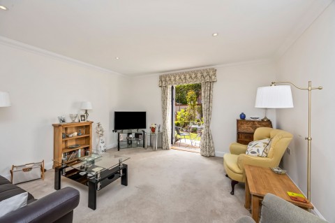 Click the photo for more details of Bolnore Road, Fleur De Lis, RH16