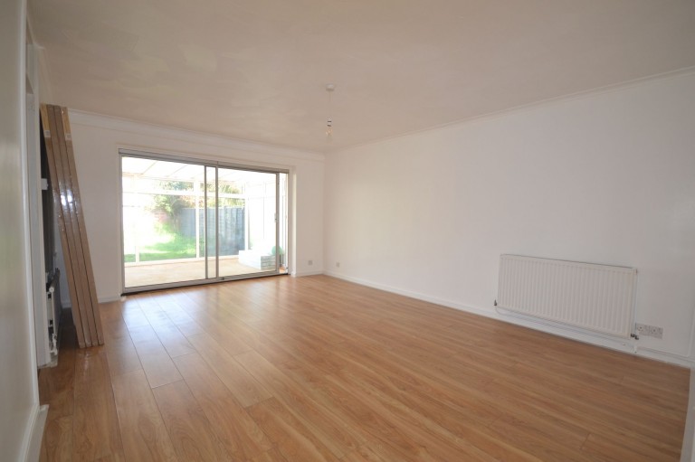 Images for Glen Crescent, Selsey, PO20
