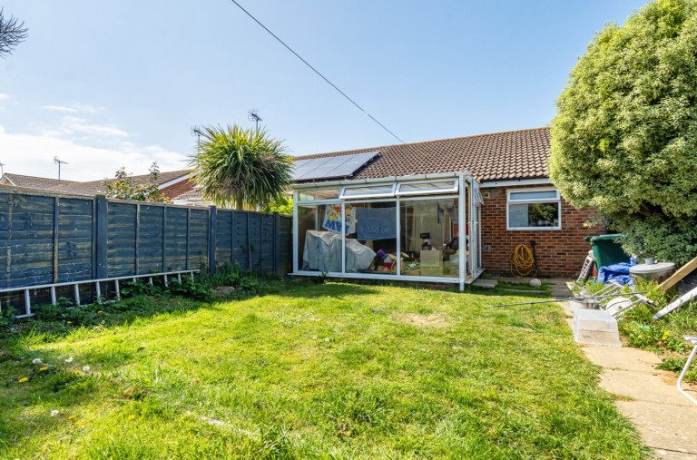 Images for Glen Crescent, Selsey, PO20
