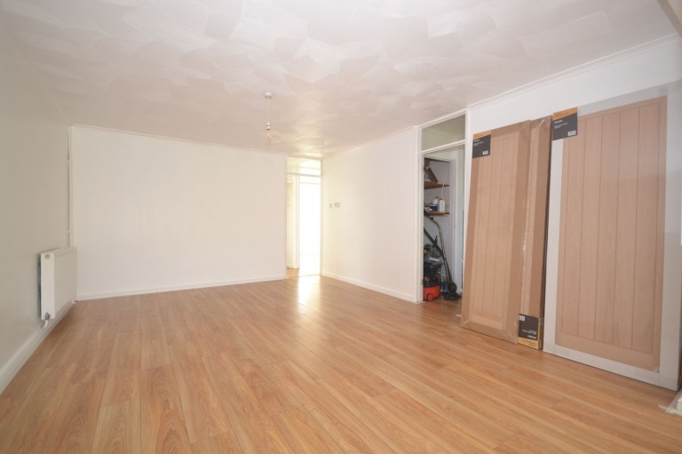 Images for Glen Crescent, Selsey, PO20