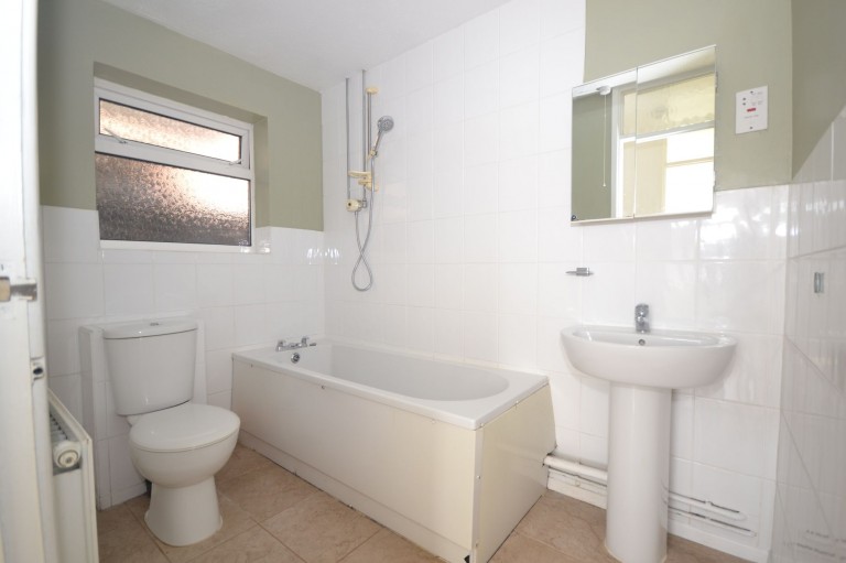 Images for Glen Crescent, Selsey, PO20
