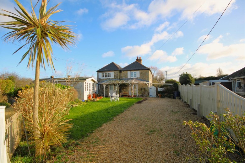 Click the photo for more details of Thorley, Isle of Wight