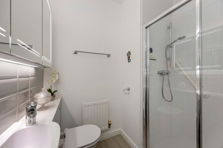 Images for Wyvern Place, Warnham, RH12