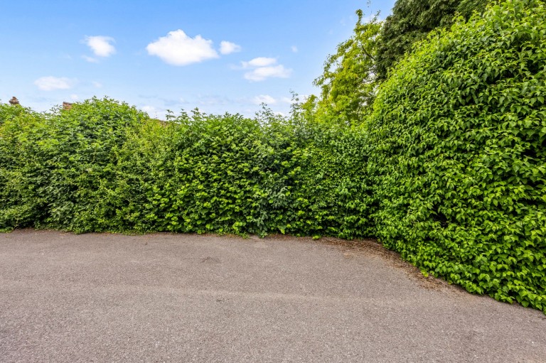 Images for Wyvern Place, Warnham, RH12