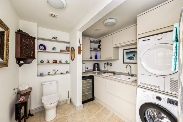 Images for Wyvern Place, Warnham, RH12