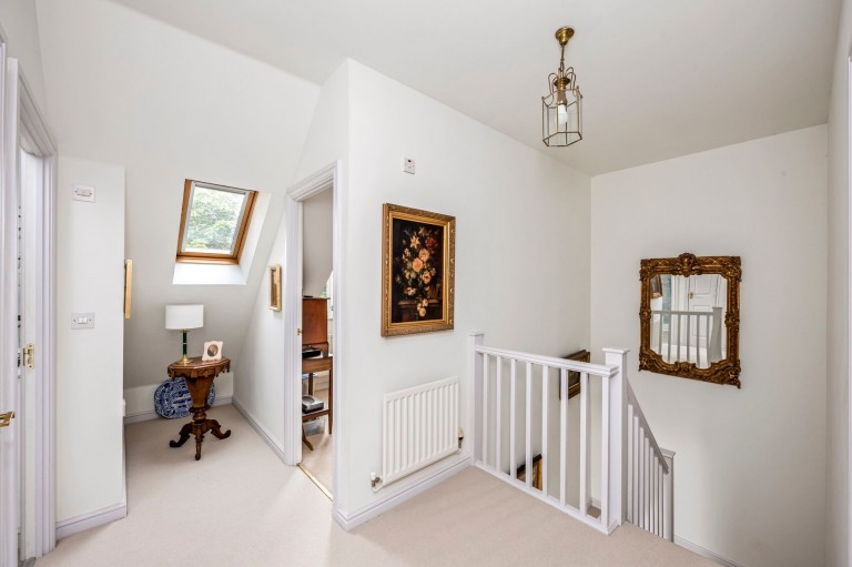 Images for Wyvern Place, Warnham, RH12