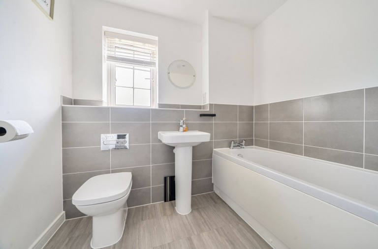 Images for Chatsworth Road, Chichester, PO19