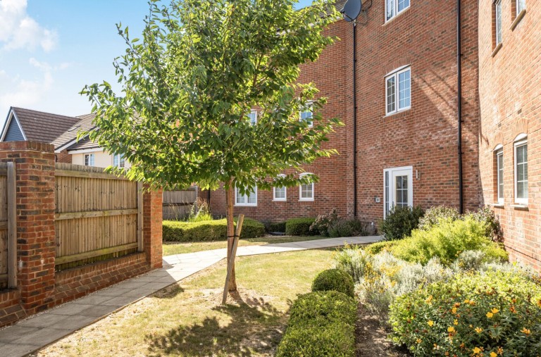 Images for Chatsworth Road, Chichester, PO19
